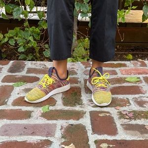 Adidas Pharrell Williams multicolor sneaker